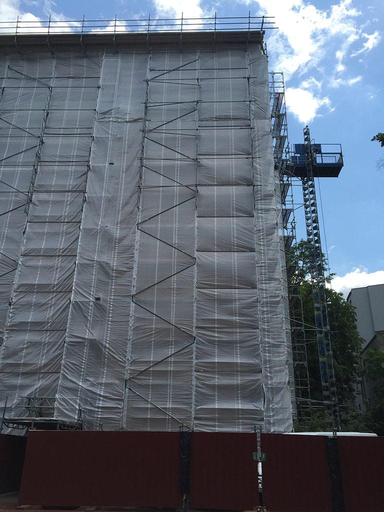 Berlin Prinzenallee Aufzug 1500kg